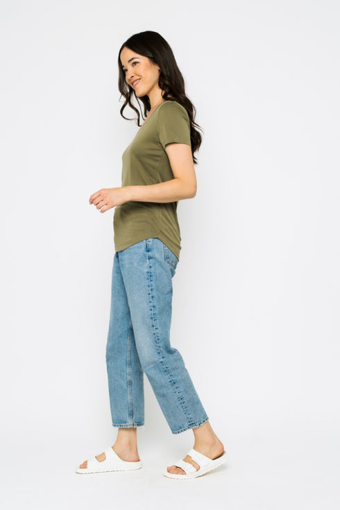 Gemma-Scoop Tee